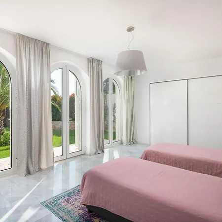 Villa Beautiful La Dubrovnik With Sea View Trsteno